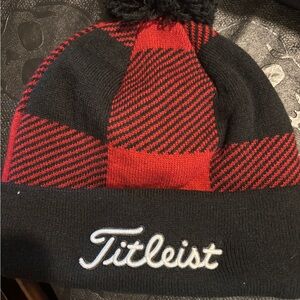 NWOT Titleist Black and Red Plaid Beanie